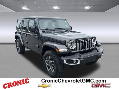 Used 2025 Jeep Wrangler Unlimited Sahara AWD/4WD image 1