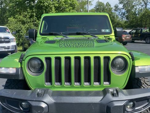 Used 2019 Jeep Wrangler Unlimited Rubicon w/ Cold Weather Group AWD/4WD image 3