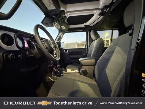 Used 2024 Jeep Wrangler Unlimited Sport AWD/4WD image 28