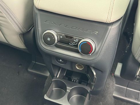 New 2026 Ford Explorer Active w/ Active Comfort Package image 11
