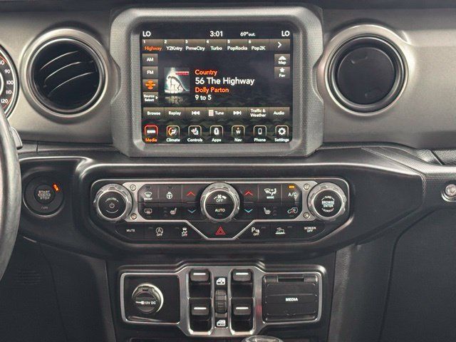 Used 2022 Jeep Wrangler Unlimited Sport AWD/4WD image 30