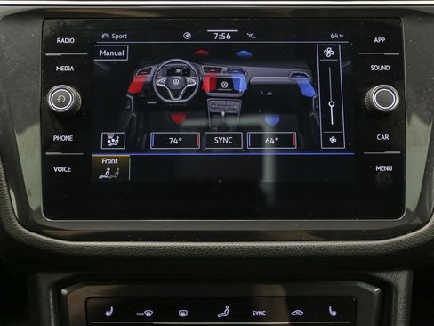 Certified 2024 Volkswagen Tiguan SE w/ Panoramic Sunroof Package AWD/4WD image 29