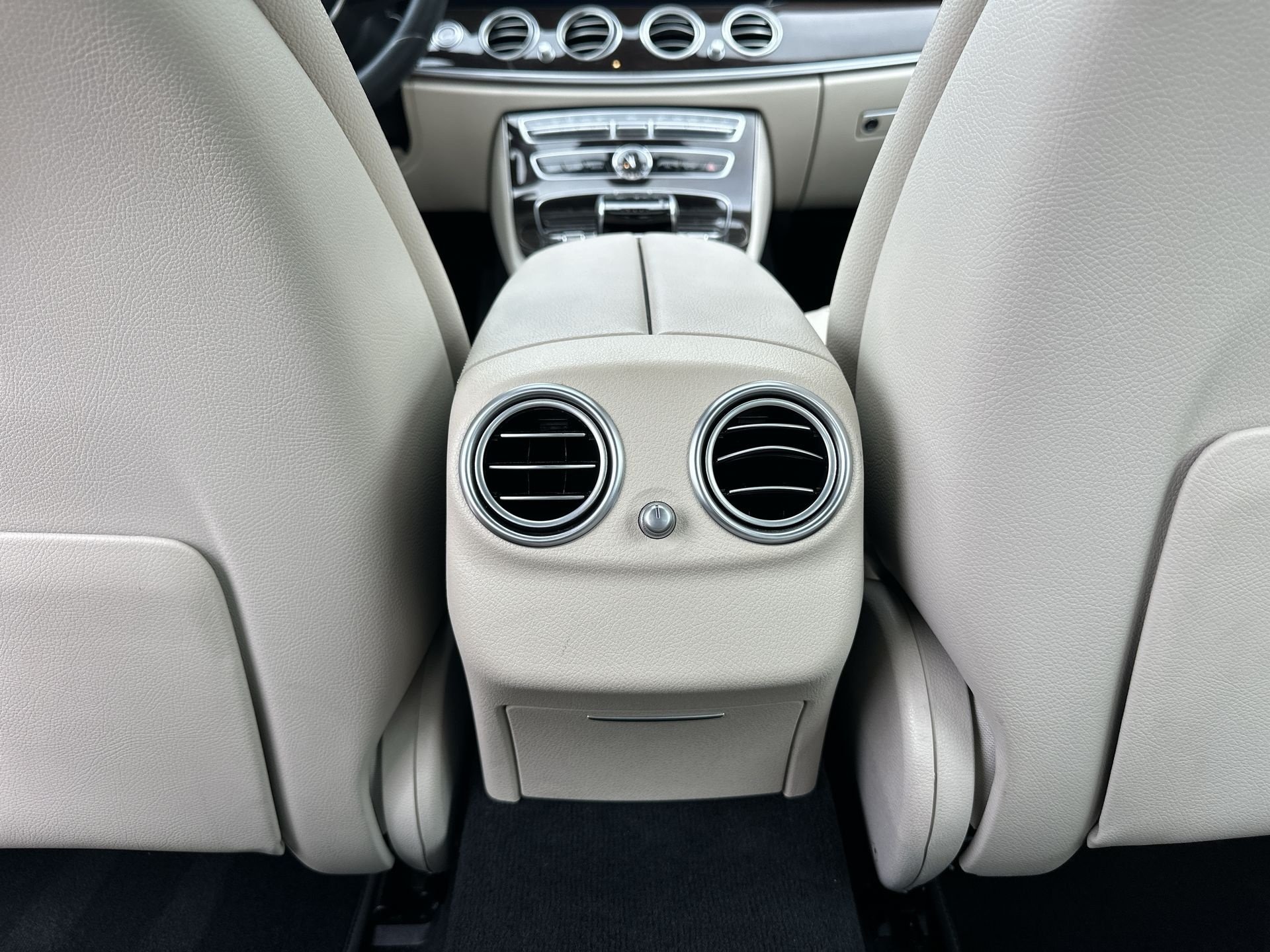 Used 2020 Mercedes-Benz E 350 Sedan image 22