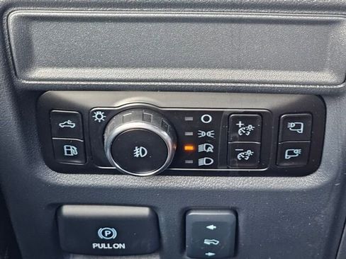 Used 2025 Ford F150 Lariat w/ Equipment Group 501A Mid image 21