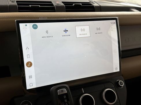 New 2026 Land Rover Defender 110 X-Dynamic SE image 18