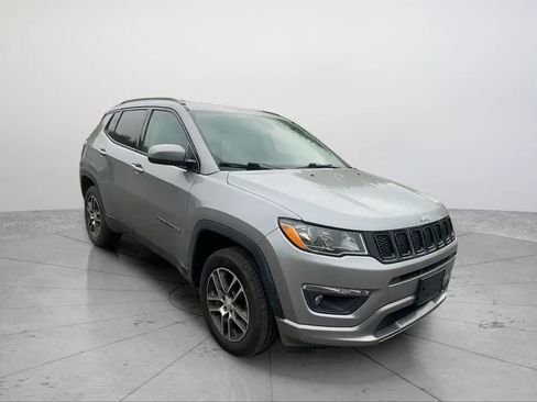 Used 2018 Jeep Compass Latitude w/ Popular Equipment Group AWD/4WD image 7