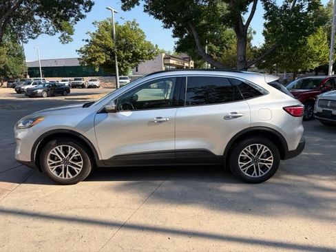 Used 2020 Ford Escape SEL AWD/4WD image 2