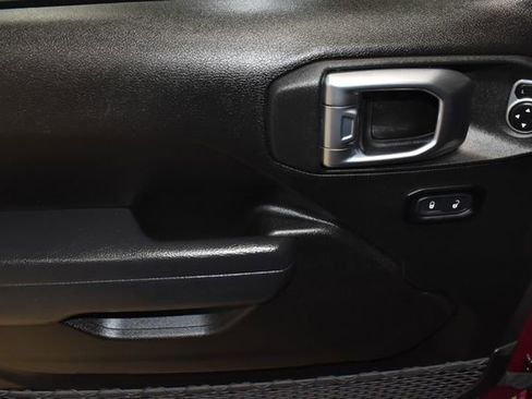 Certified 2024 Jeep Gladiator Sport image 28