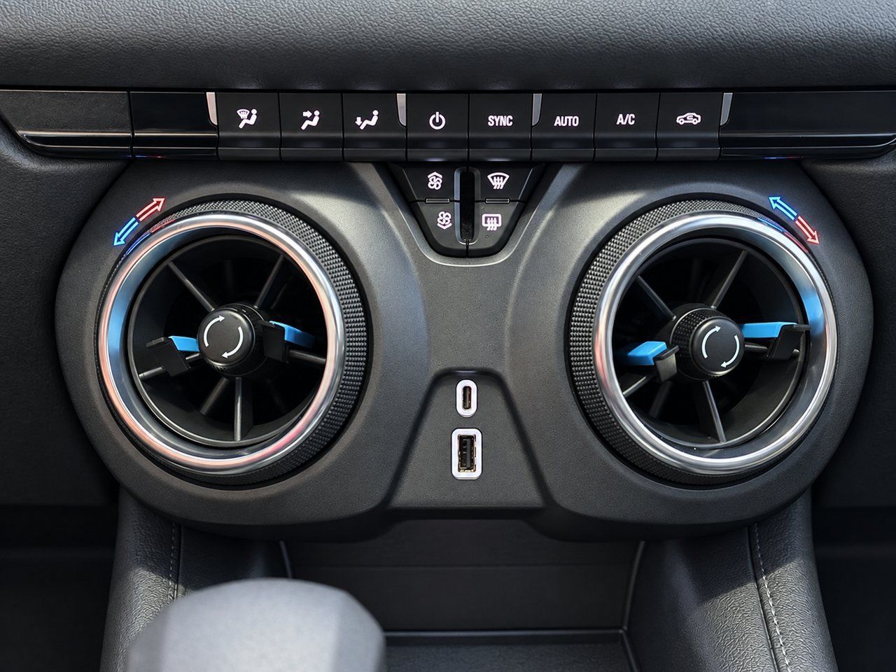 Used 2021 Chevrolet Blazer LT FWD image 17