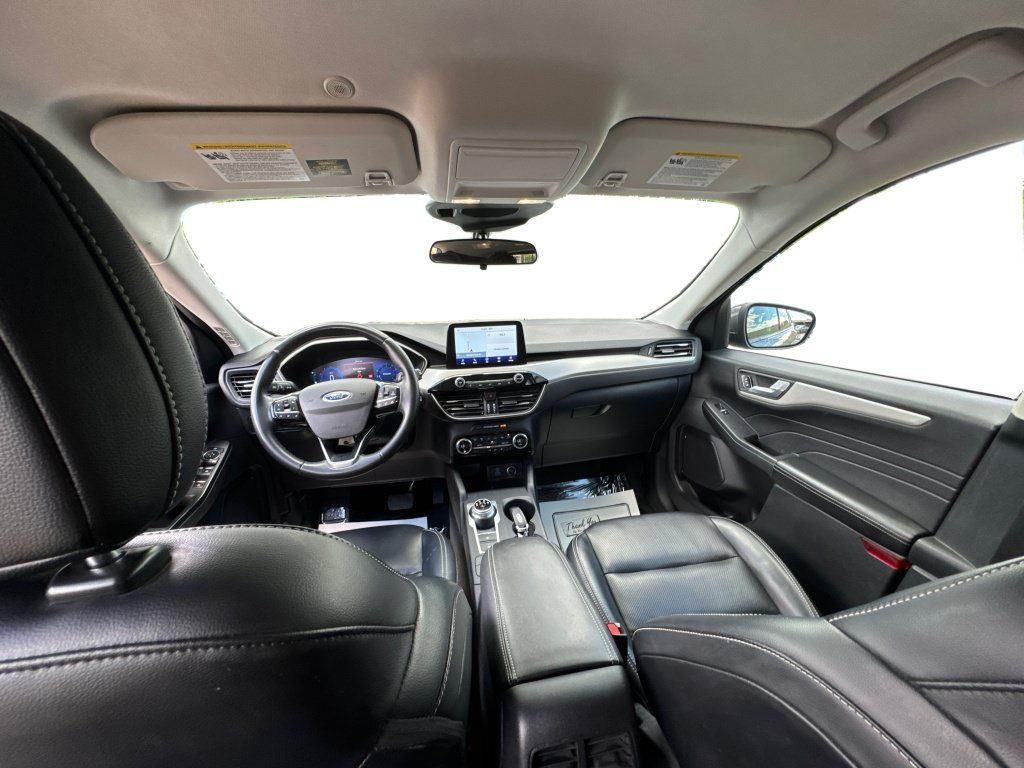 Used 2021 Ford Escape SEL w/ Technology Package AWD/4WD image 31