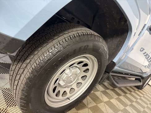 Used 2025 Chevrolet Colorado W/T w/ Advanced Trailering Package image 27