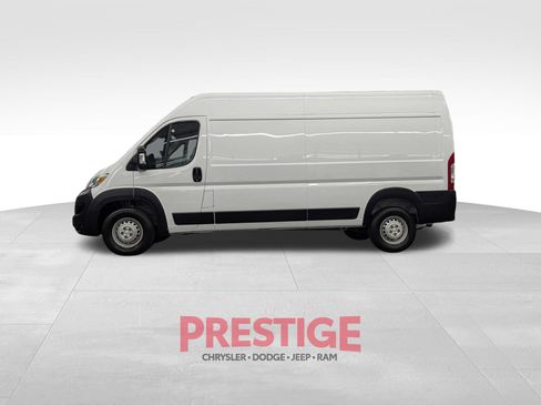 Used 2025 RAM ProMaster 2500 w/ Convenience Group FWD image 13