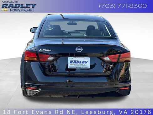 Used 2023 Nissan Altima 2.5 S image 4