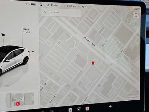 Used 2023 Tesla Model 3 Standard Range image 28