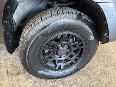 Used 2021 Toyota 4Runner SR5 Premium w/ Moonroof Package image 10