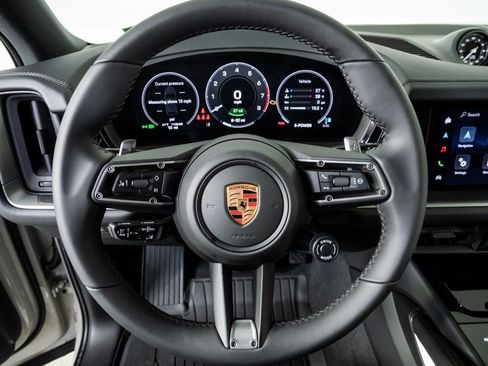 New 2026 Porsche Cayenne E-Hybrid image 9