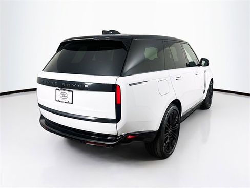 New 2025 Land Rover Range Rover SE image 5