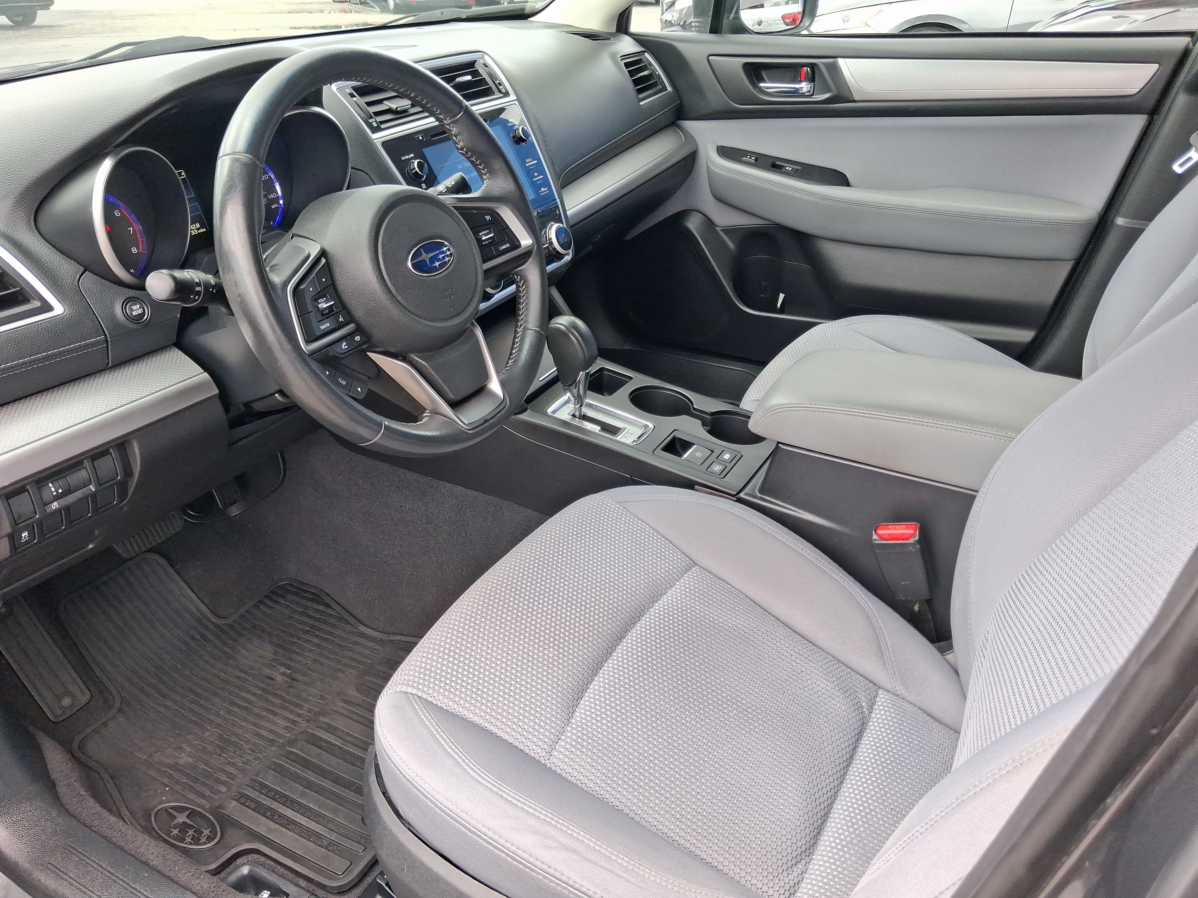 Used 2018 Subaru Outback 2.5i Premium AWD/4WD image 9