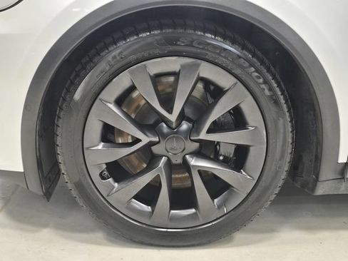 Used 2022 Tesla Model X Plaid AWD/4WD image 7