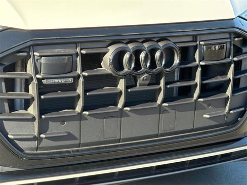 Used 2022 Audi Q8 Prestige image 26