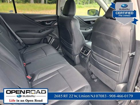 Used 2025 Subaru Outback Limited XT AWD/4WD image 18