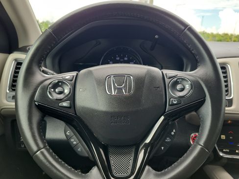 Used 2021 Honda HR-V EX-L image 18