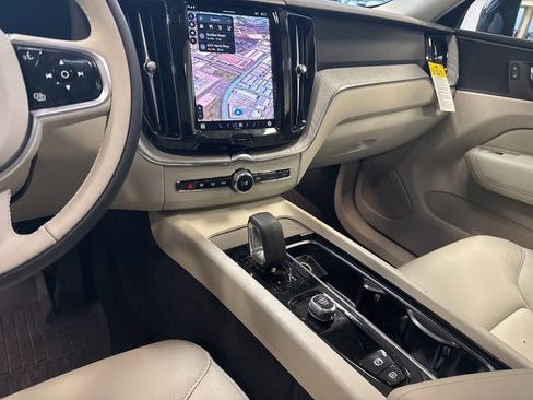 New 2025 Volvo XC60 B5 Plus w/ Protection Package Premier image 13