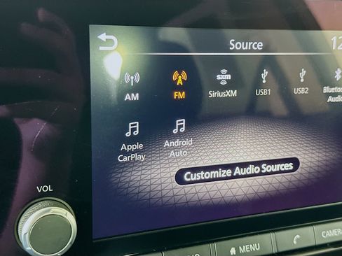 Used 2025 Nissan Pathfinder SV image 21