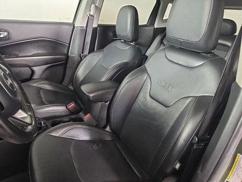 Used 2019 Jeep Compass Limited AWD/4WD image 14