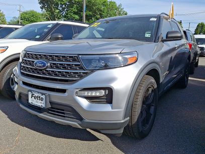 Certified 2022 Ford Explorer XLT w/ Equipment Group 202A