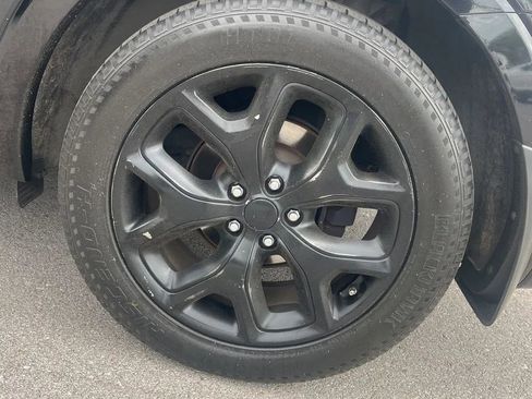 Used 2017 Kia Sorento SX AWD/4WD image 18