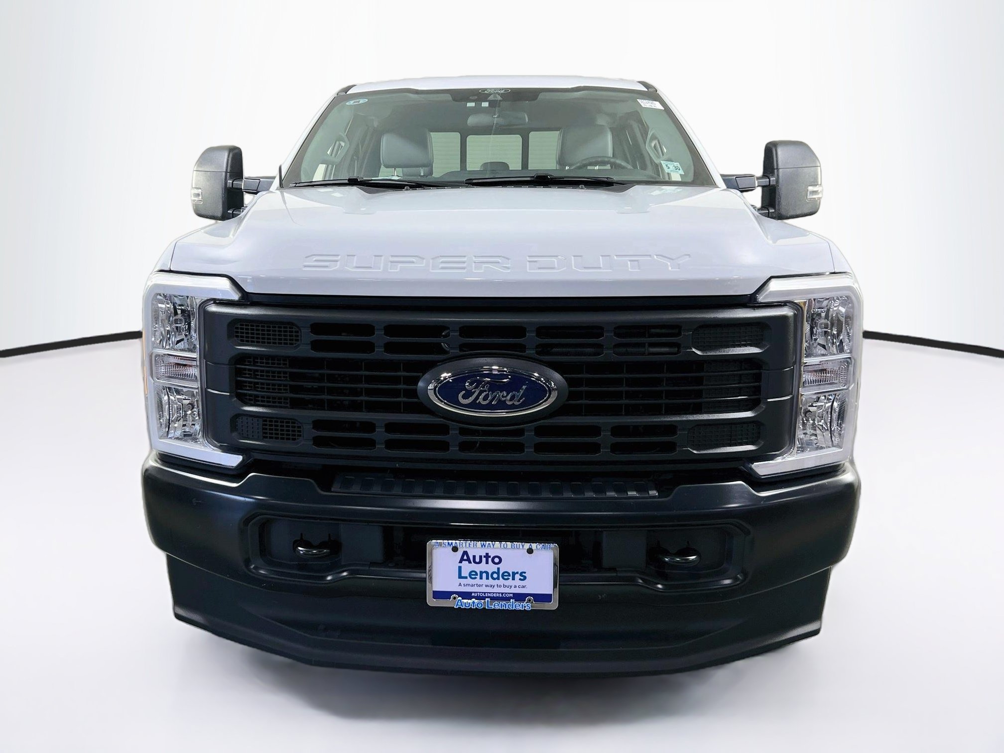 Used 2025 Ford F250 XL w/ F-250 >10K GVWR Package AWD/4WD image 2