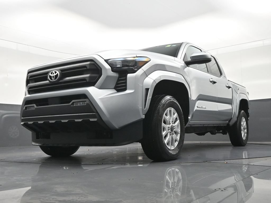 Used 2025 Toyota Tacoma SR5 RWD image 25