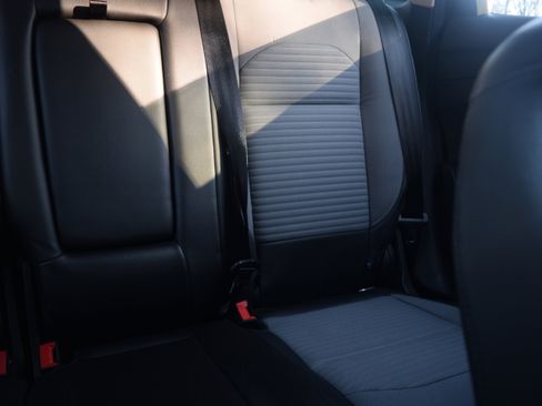 Used 2017 Ford Escape Titanium image 17