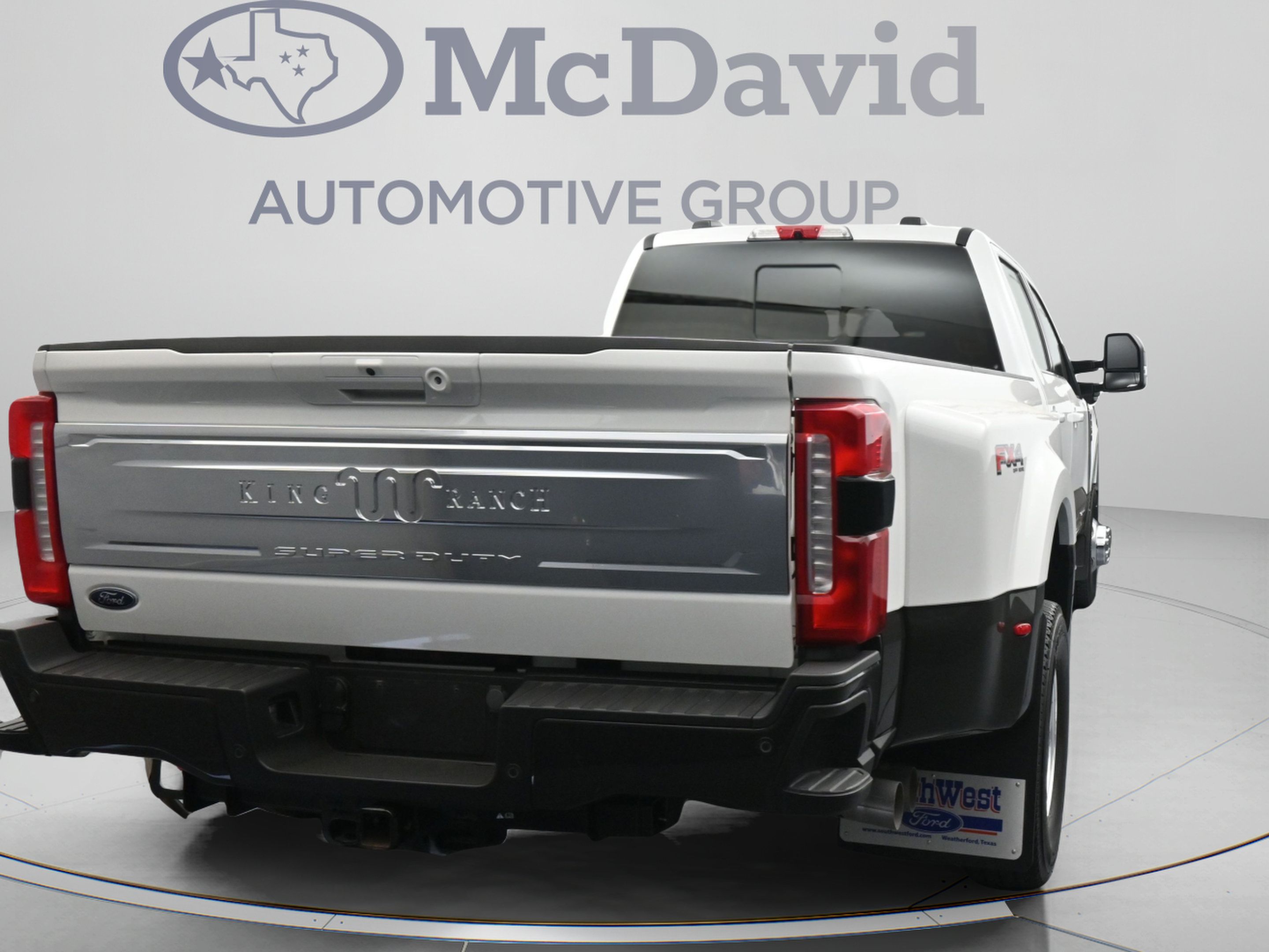 Used 2024 Ford F350 King Ranch AWD/4WD image 8