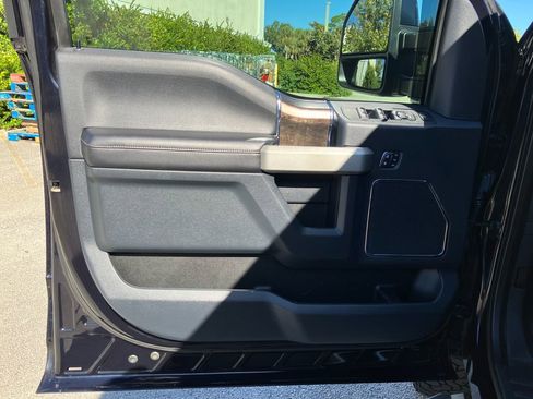 Used 2022 Ford F250 Lariat w/ Lariat Ultimate Package image 26