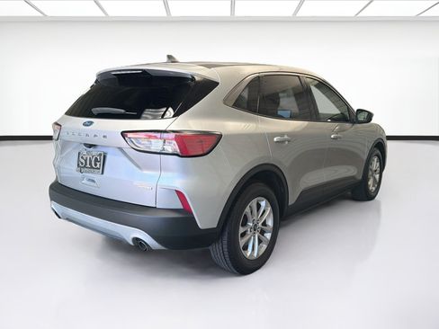 Used 2020 Ford Escape SE FWD image 4