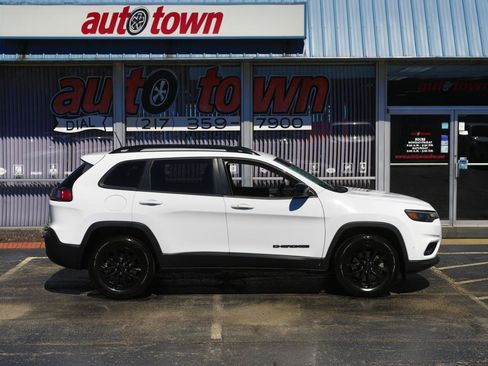 Used 2023 Jeep Cherokee Altitude Lux AWD/4WD image 20