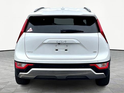 Used 2023 Kia Niro EX Touring image 5