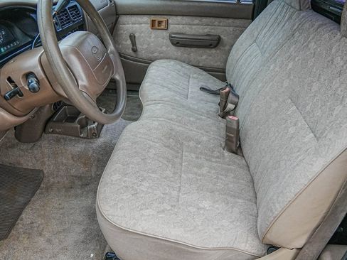 Used 2000 Toyota Tacoma Short Bed image 22