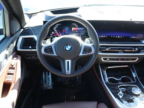 Used 2025 BMW X7 M60i w/ Executive Package image 12