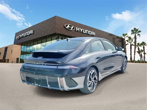 New 2023 Hyundai Ioniq 6 SEL image 3