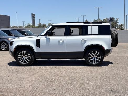 Used 2025 Land Rover Defender 110 S AWD/4WD image 31