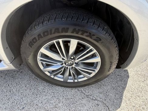 Used 2022 INFINITI QX80 Luxe RWD image 5