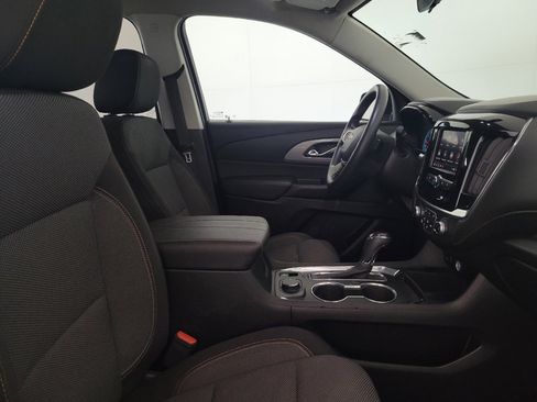 Used 2020 Chevrolet Traverse LS FWD image 21