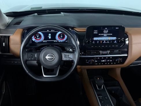Used 2025 Nissan Pathfinder Platinum w/ Cargo Package AWD/4WD image 13