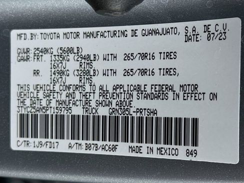 Used 2023 Toyota Tacoma TRD Off-Road AWD/4WD image 16