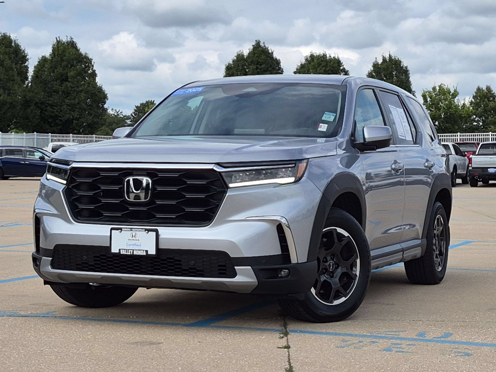 Certified 2025 Honda Pilot EX-L image 2