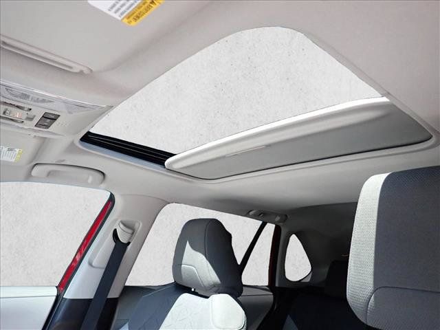 Certified 2025 Toyota RAV4 XLE w/ Convenience Package FWD image 15