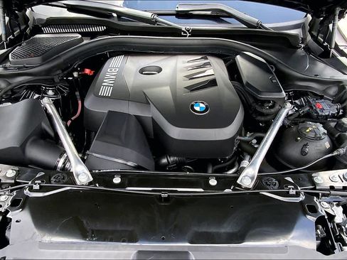 Used 2025 BMW 530i image 31